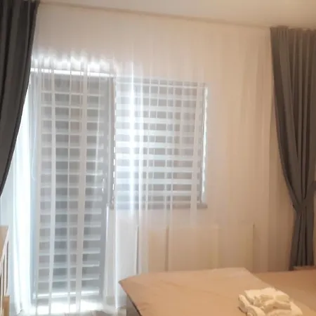 Apartment E&e Mamaia Nord *